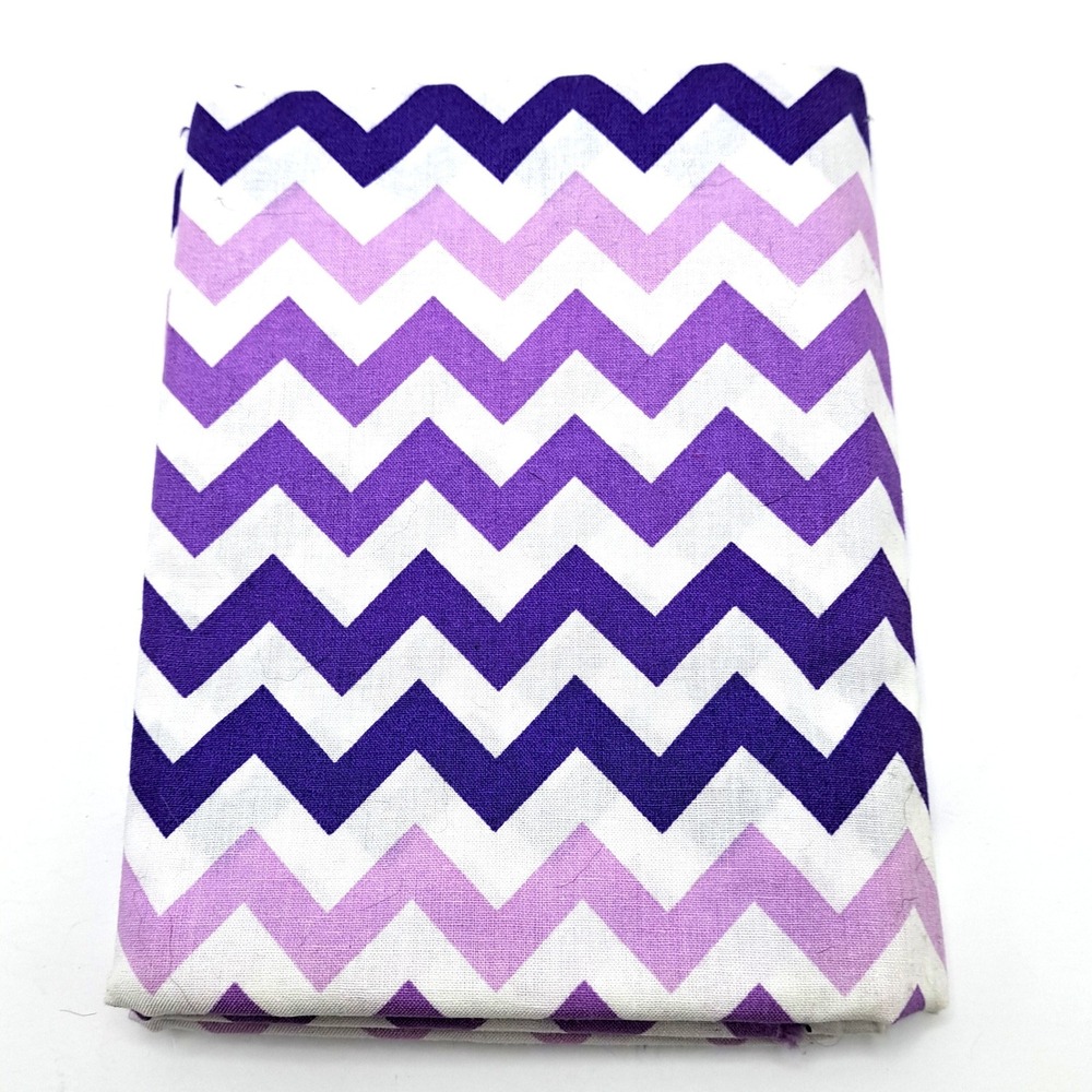 JoAnn Fabric‎ Cotton 1 Yard Purple Lavender White Chevron Zig Zag Vintage
